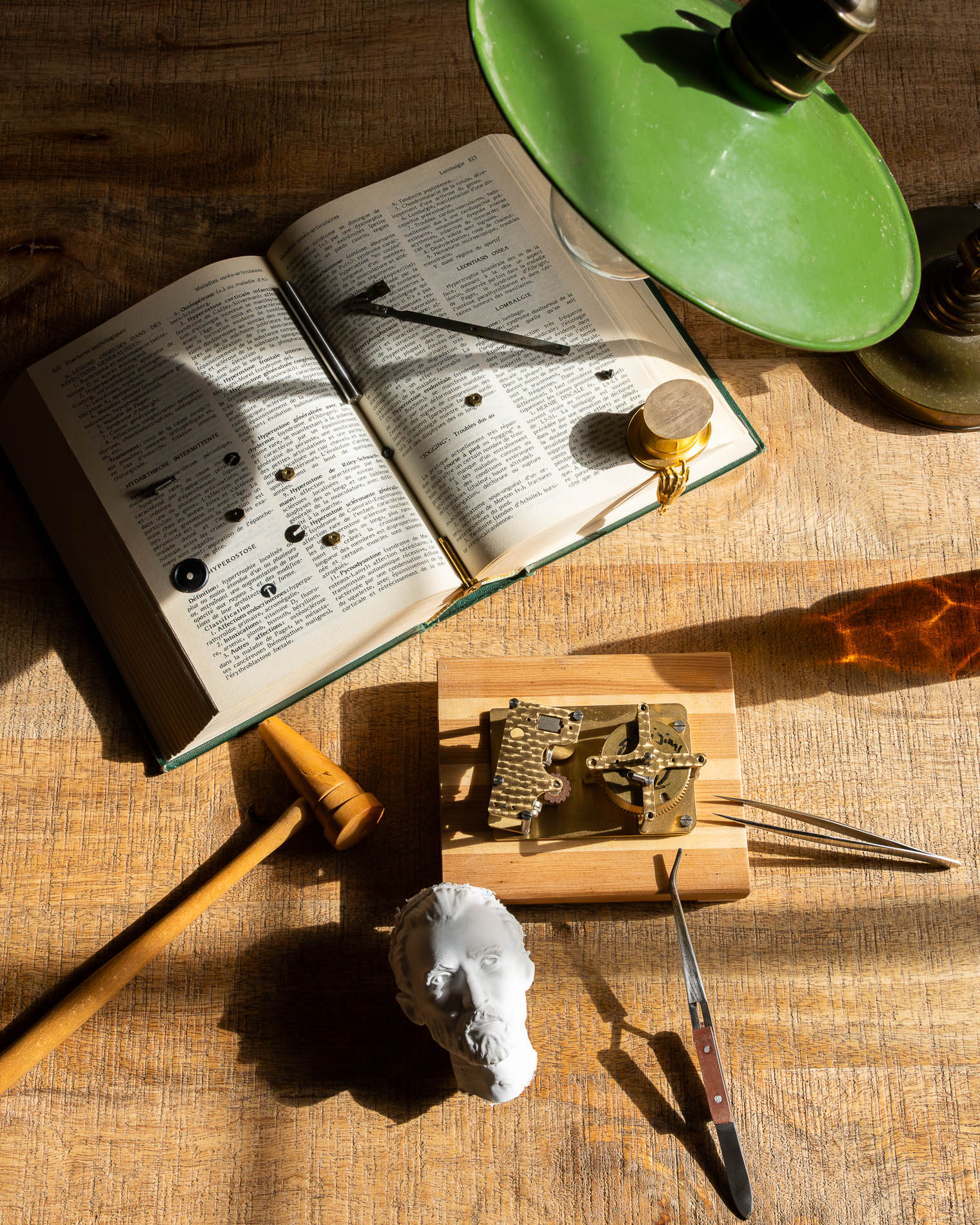 livre, nature morte, packshot